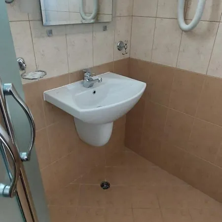 Hotel семеен 